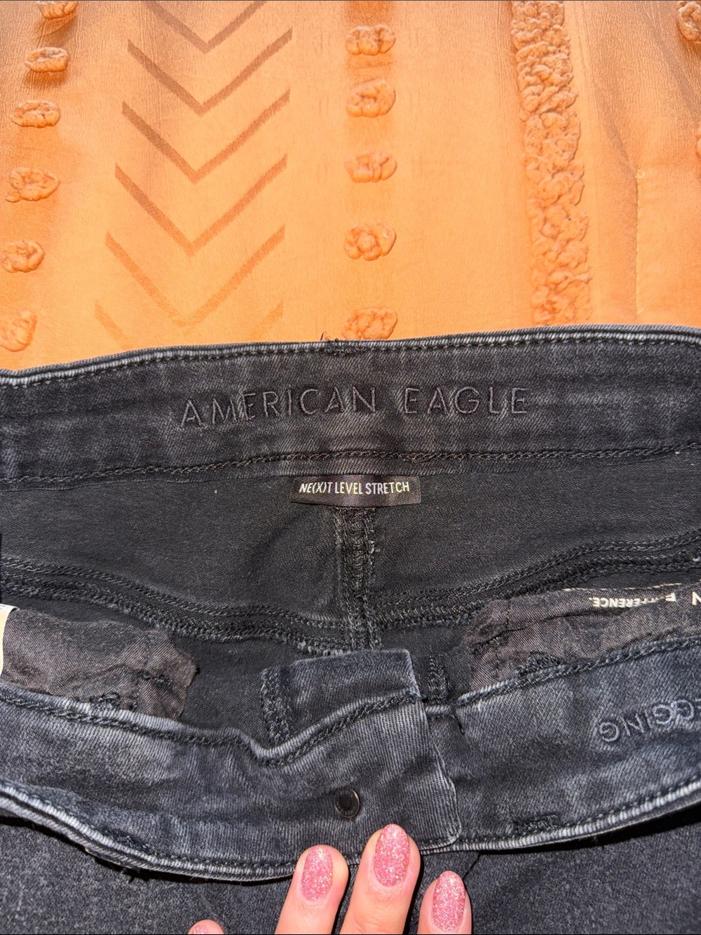 American Eagle Outfitters Black Distressed Skinny Jeans - Picture 2 of 4